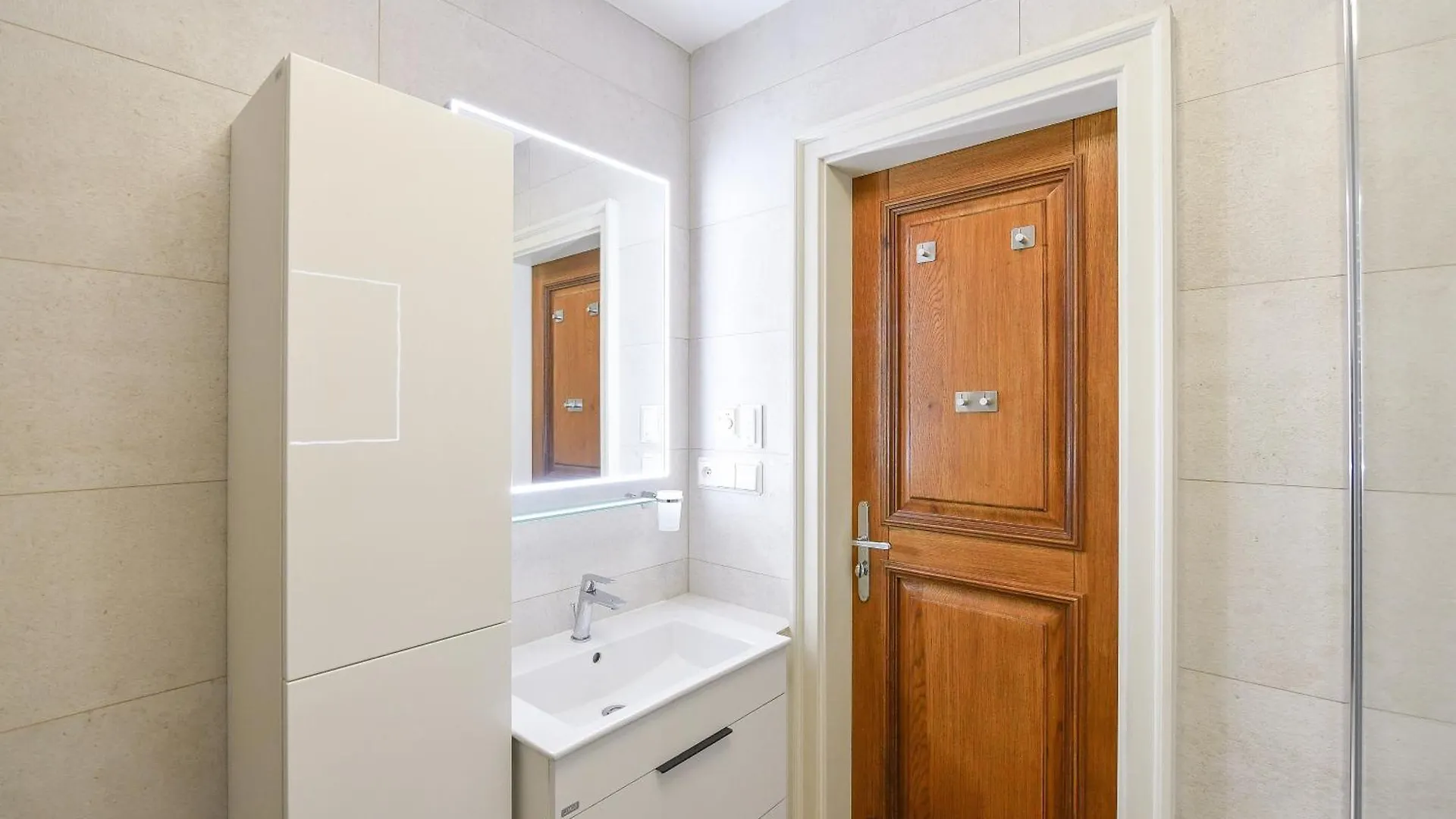 St Giles Sauna And Pool Table Apt Apartment Prague