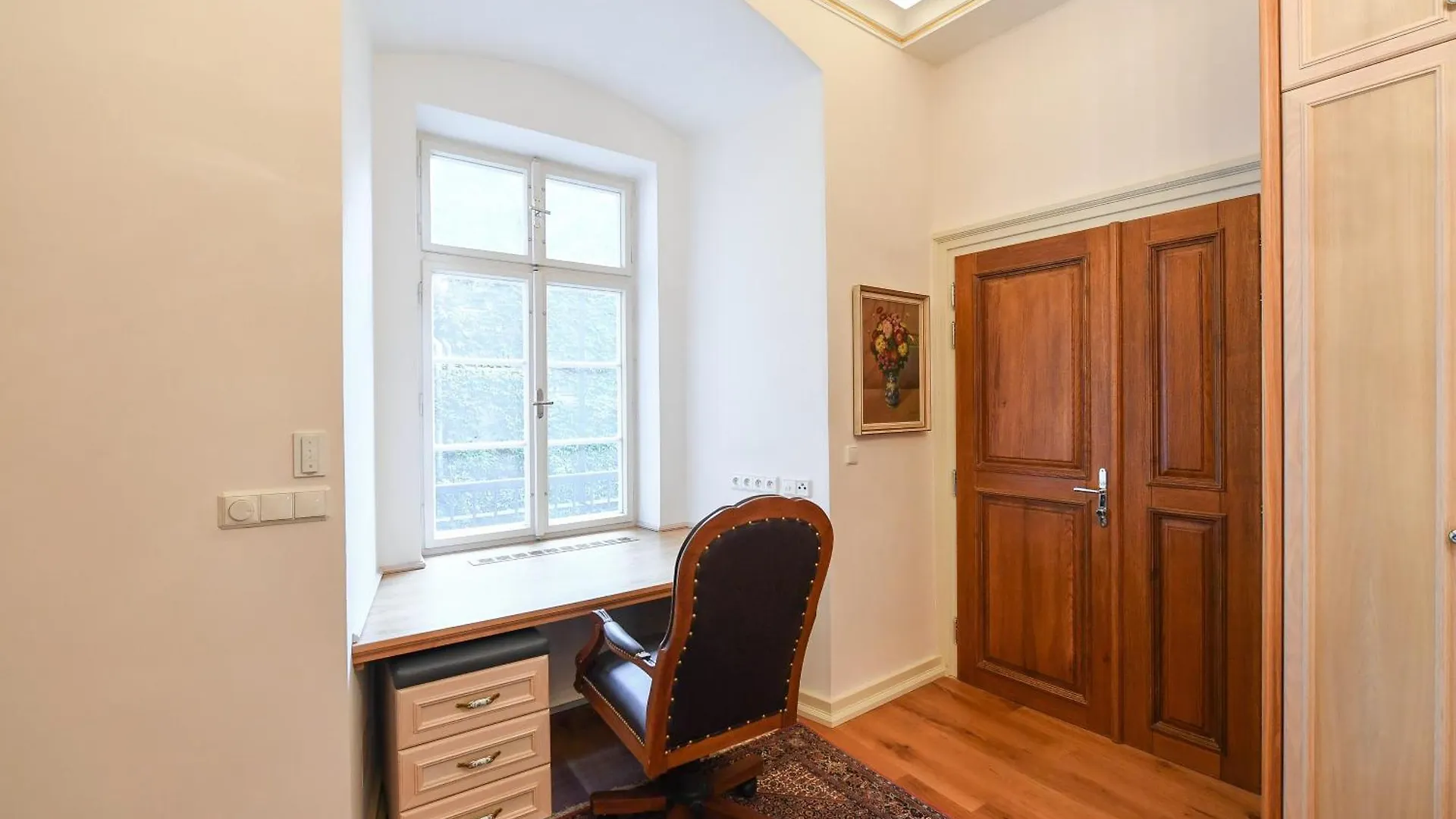 St Giles Sauna And Pool Table Apt Apartment Prague