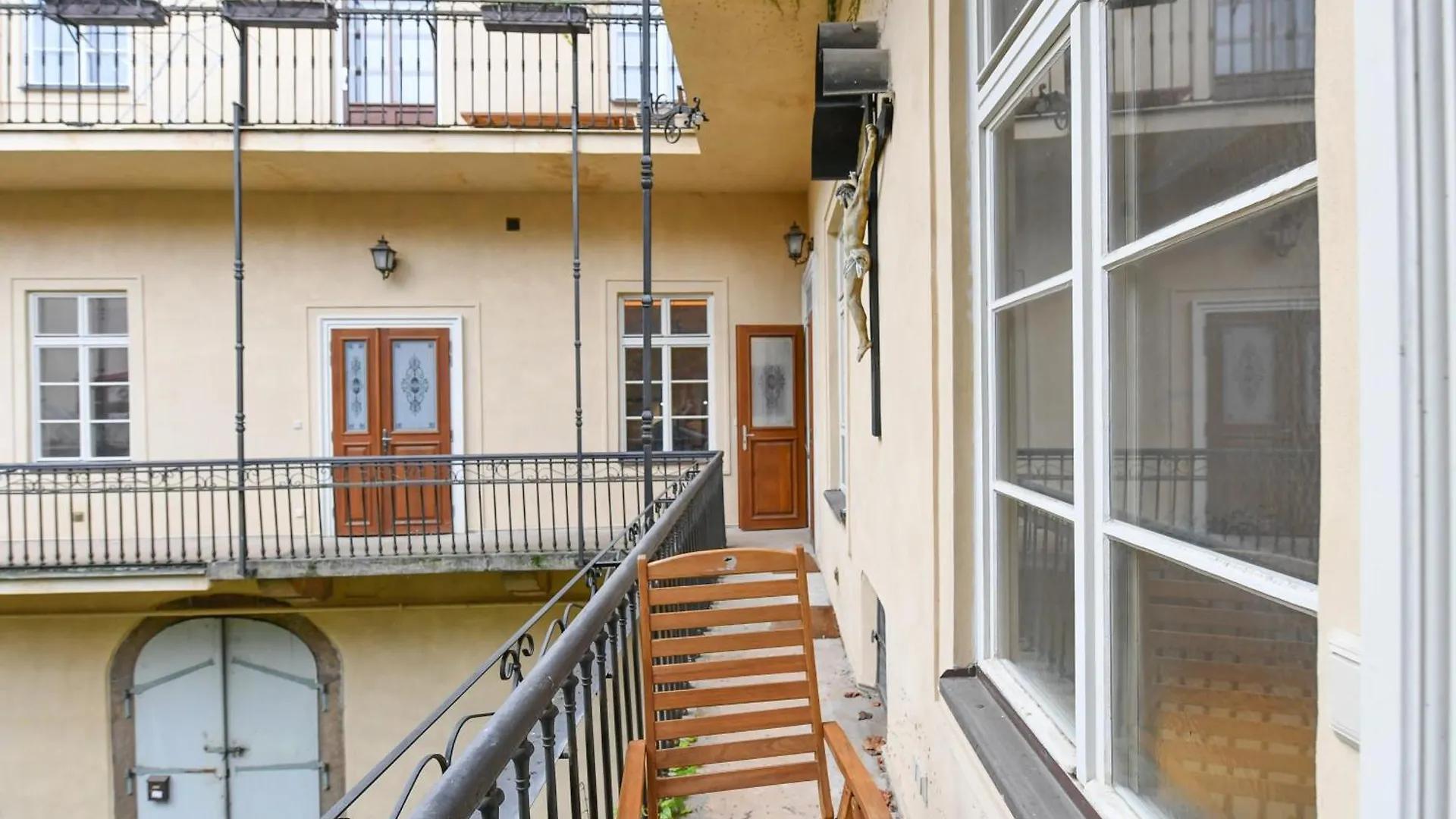 St Giles Sauna And Pool Table Apt Apartment Prague