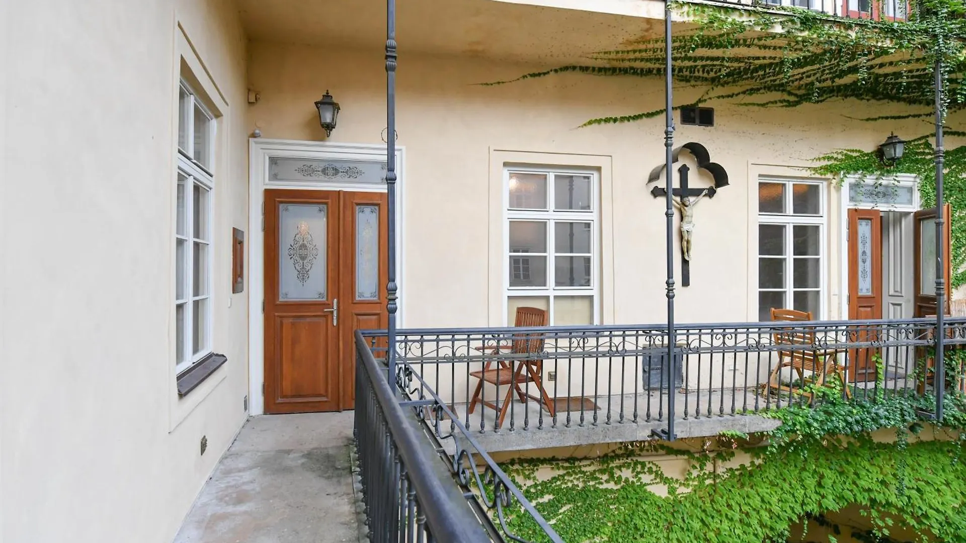 St Giles Sauna And Pool Table Apt Apartment Prague