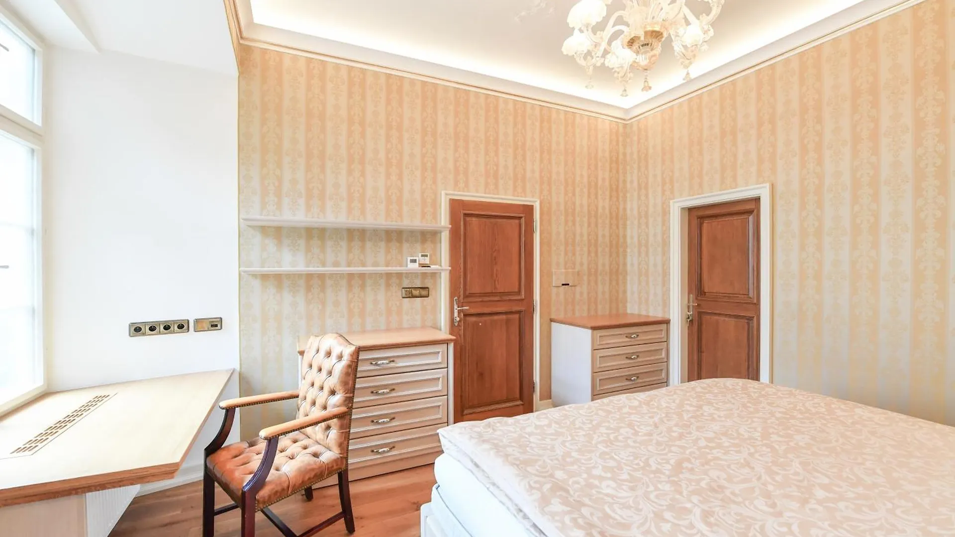 St Giles Sauna And Pool Table Apt Apartment Prague